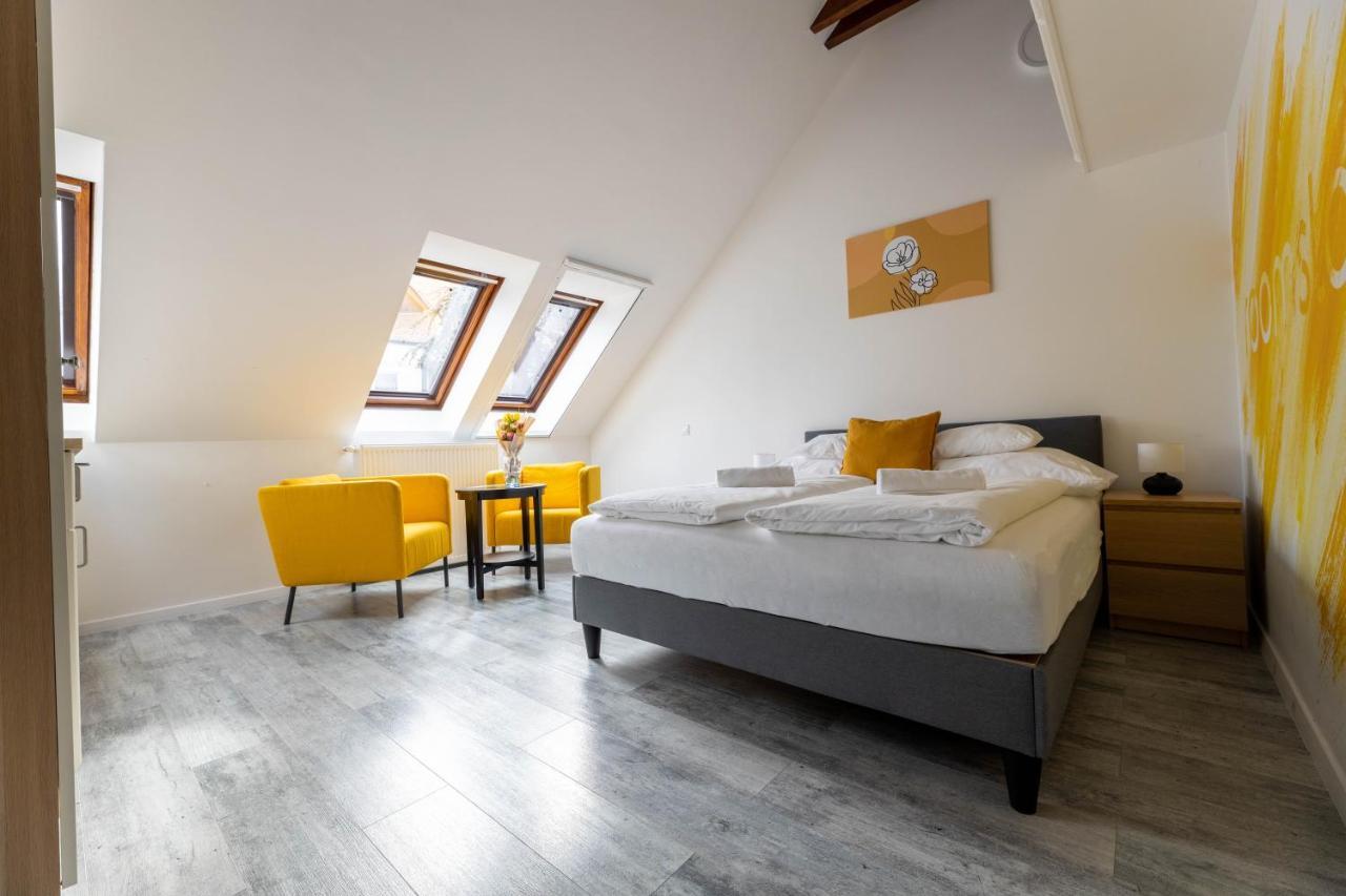 Roomstore Studio Apartments Eger Exterior photo