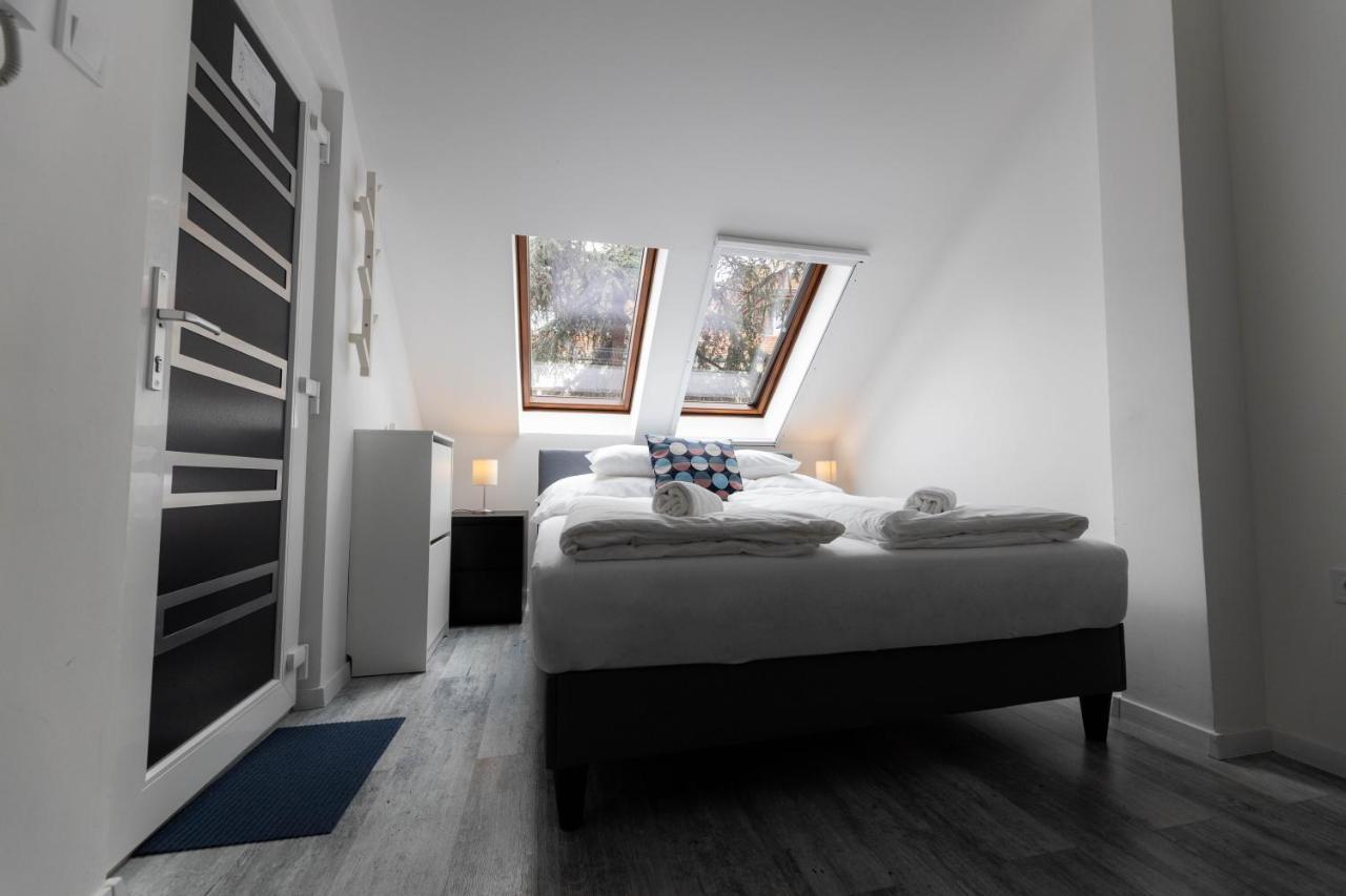 Roomstore Studio Apartments Eger Exterior photo